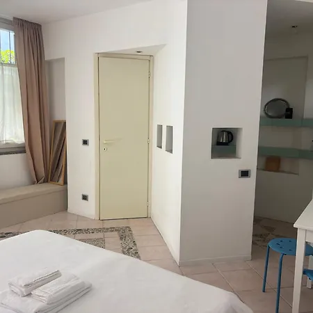 Lovelyloft, Corso San Gottardo Milan