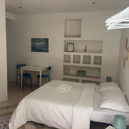 Lovelyloft, Corso San Gottardo Апартаменты Милан