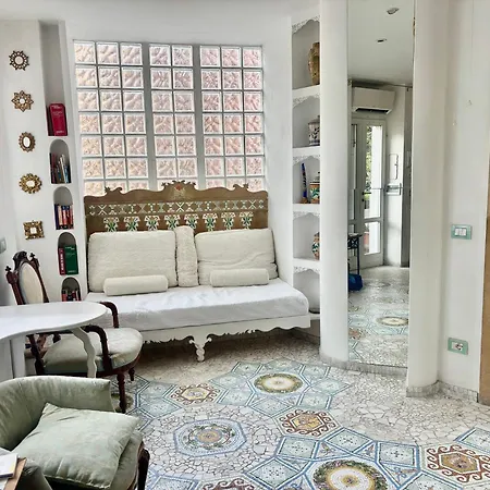 Lovelyloft, Corso San Gottardo Lägenhet Milano